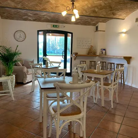 La Corte Country Πανσιόν