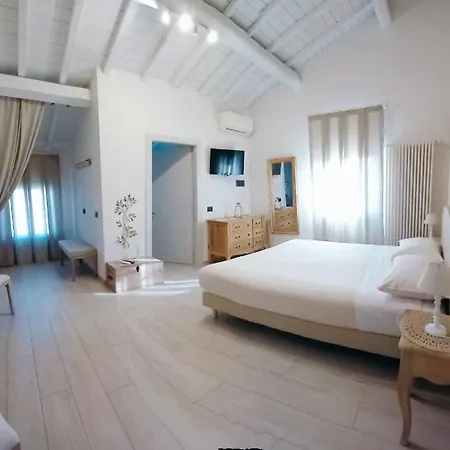 La Corte Country Πανσιόν 4*