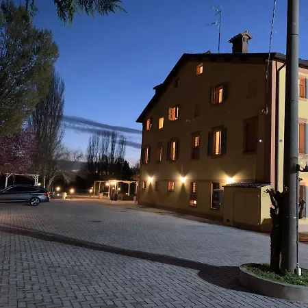 Gasthof La Corte Country *