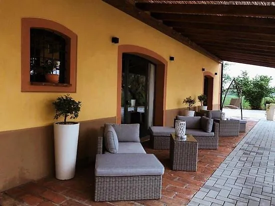 La Corte Country 4* مودينا